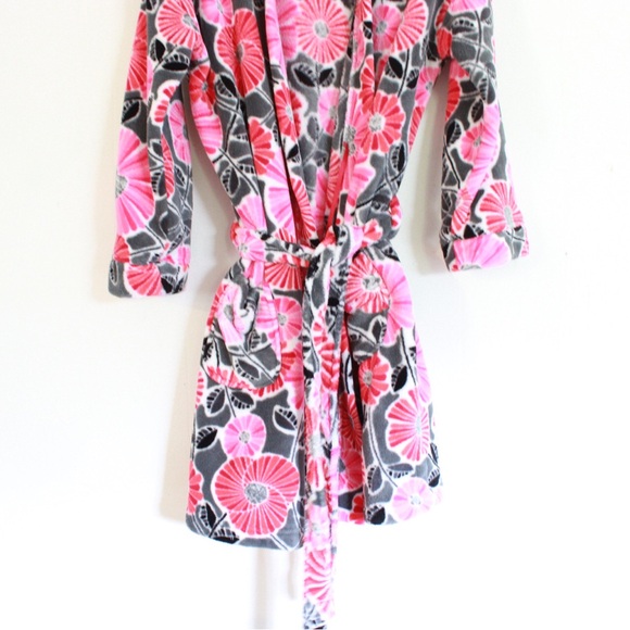 Vera Bradley Cherry Blossoms Fleece Robe - Picture 5 of 10